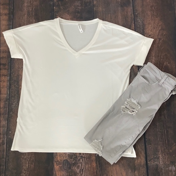 White V-Neck Rolled Sleeve - Picture 1 of 1